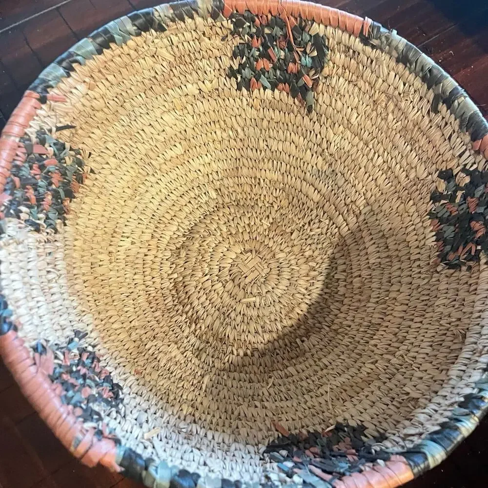 Weaved nigerian hausa basket 11” vintage